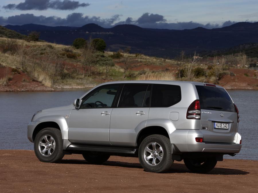  Toyota Land Cruiser Prado 120 5-Door 2007 года  (фото 7 из 22)